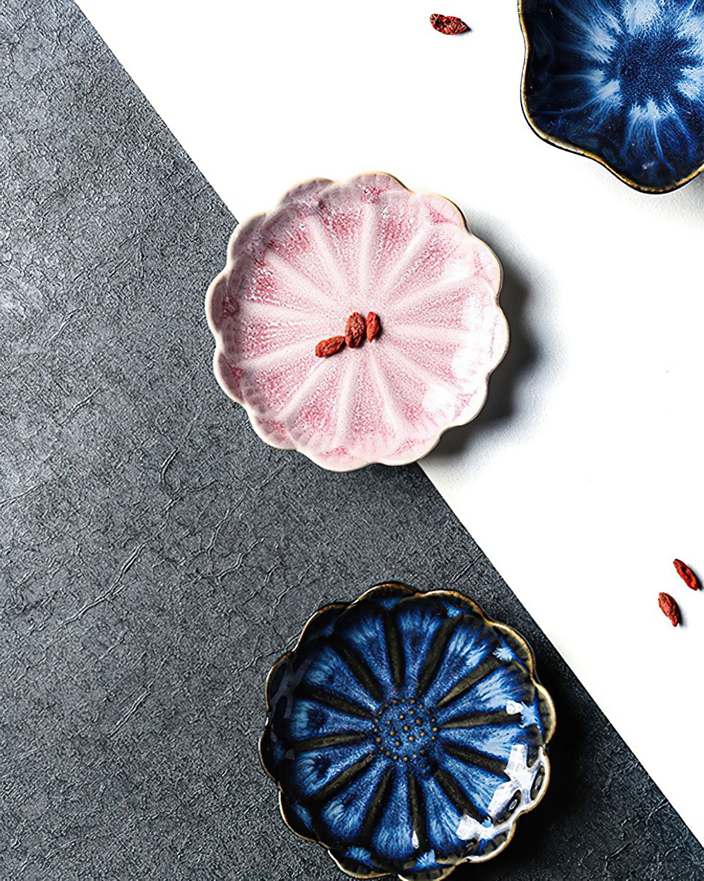 Ceramic Flower Sauce Dish – Mini Floral Porcelain Dipping Bowl for Soy Sauce, Nuts & Charcuterie