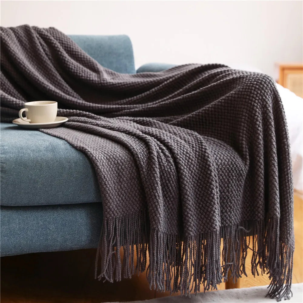 Cozy Knitted Waffle Throw Blanket – Soft Boho Home Decor with Tassels