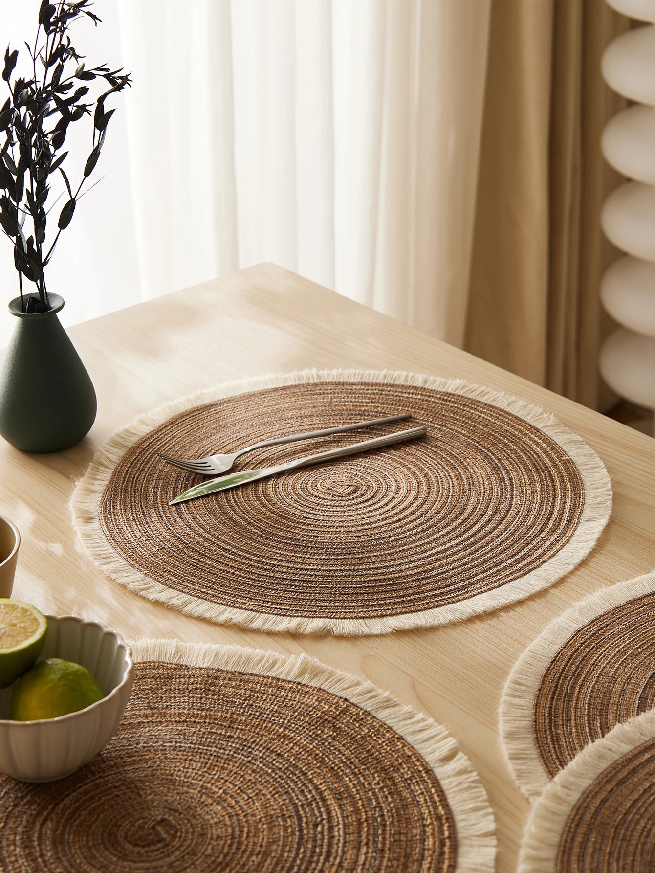 Set of 4 Round Braided Placemats – 15" Heat-Resistant Woven Table Mats for Boho Kitchen & Dining Decor