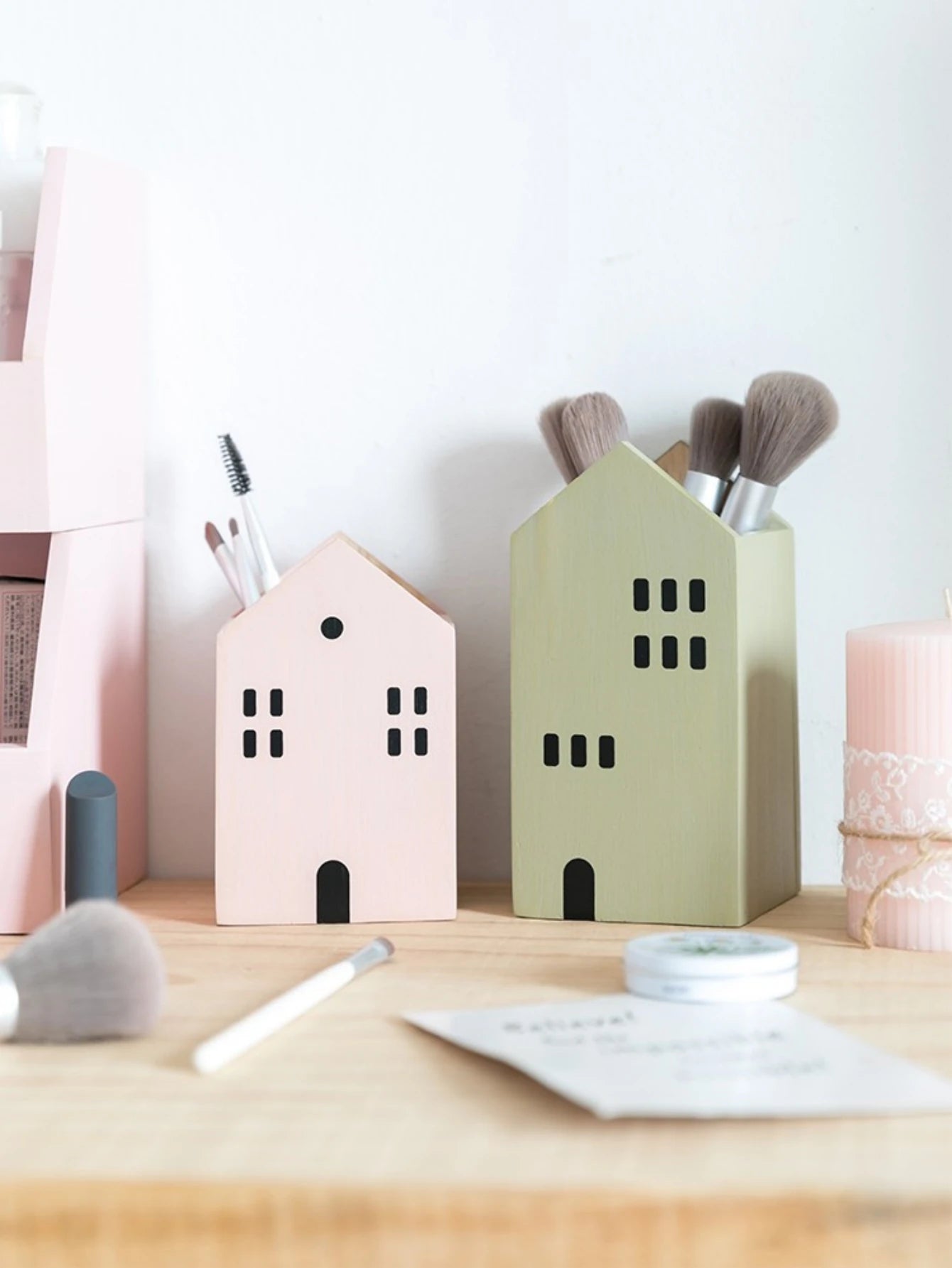 🏡 Boho Wooden Cartoon House Pen Holder – Handcrafted Desk Organizer for Office, Makeup & Home Decor