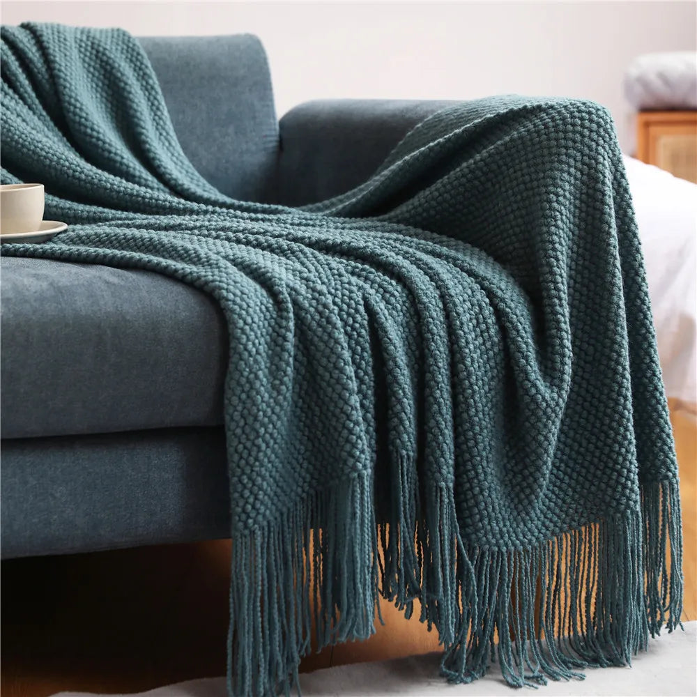 Cozy Knitted Waffle Throw Blanket – Soft Boho Home Decor with Tassels