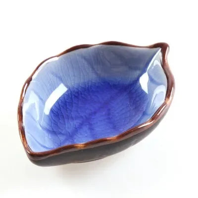 Leaf-Shaped Ceramic Sauce Dish – Side Plate for Soy Sauce, Dips & Charcuterie
