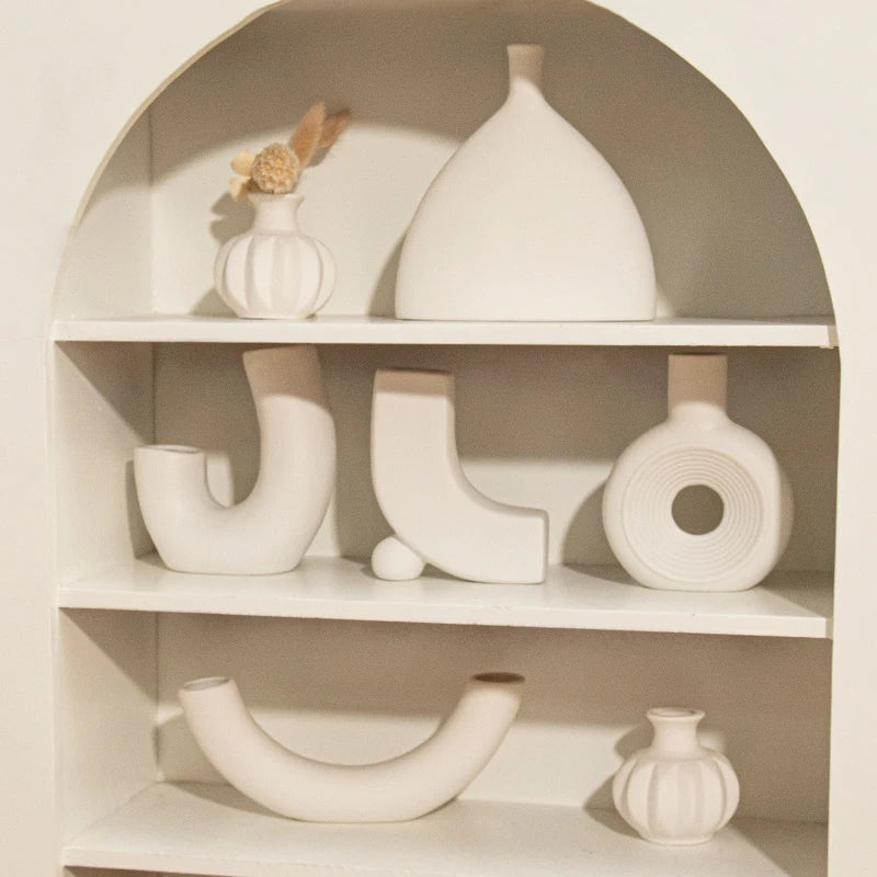 Modern White Ceramic Vase – Minimalist Decorative Vase for Pampas Grass, Flowers & Home Accents