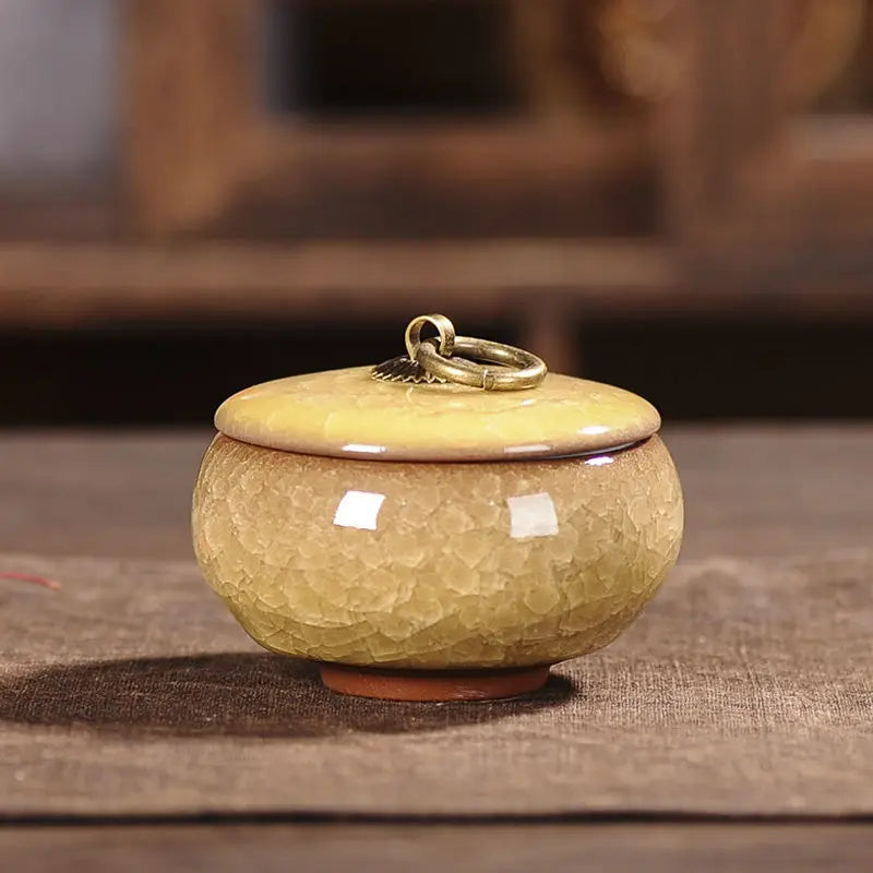 Mini Ceramic Storage Jar with Lid – Airtight Kitchen Container for Tea, Coffee & Spices