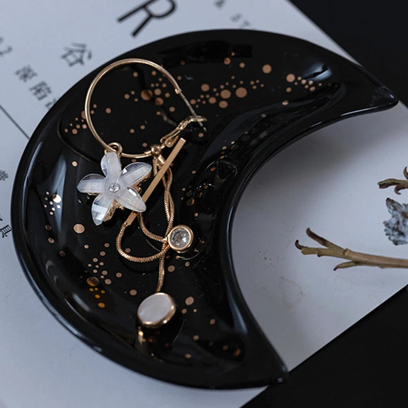 Moon-Shaped Ceramic Jewelry Dish – Boho-Inspired Tray for Rings, Earrings & Trinkets