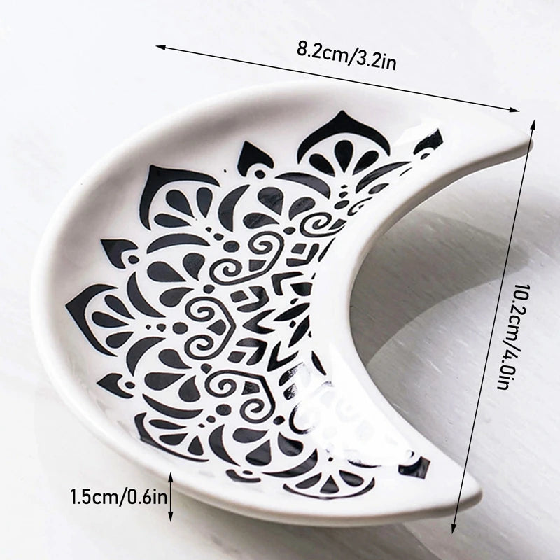 Moon-Shaped Ceramic Jewelry Dish – Boho-Inspired Tray for Rings, Earrings & Trinkets