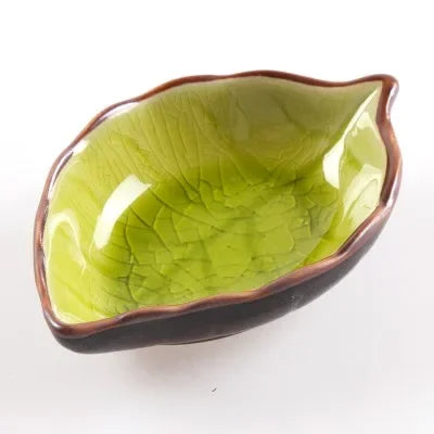 Leaf-Shaped Ceramic Sauce Dish – Side Plate for Soy Sauce, Dips & Charcuterie