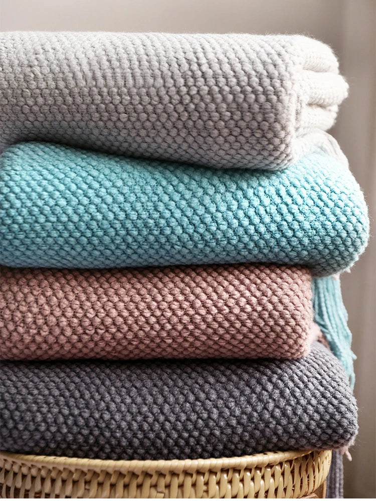 Cozy Knitted Waffle Throw Blanket – Soft Boho Home Decor with Tassels