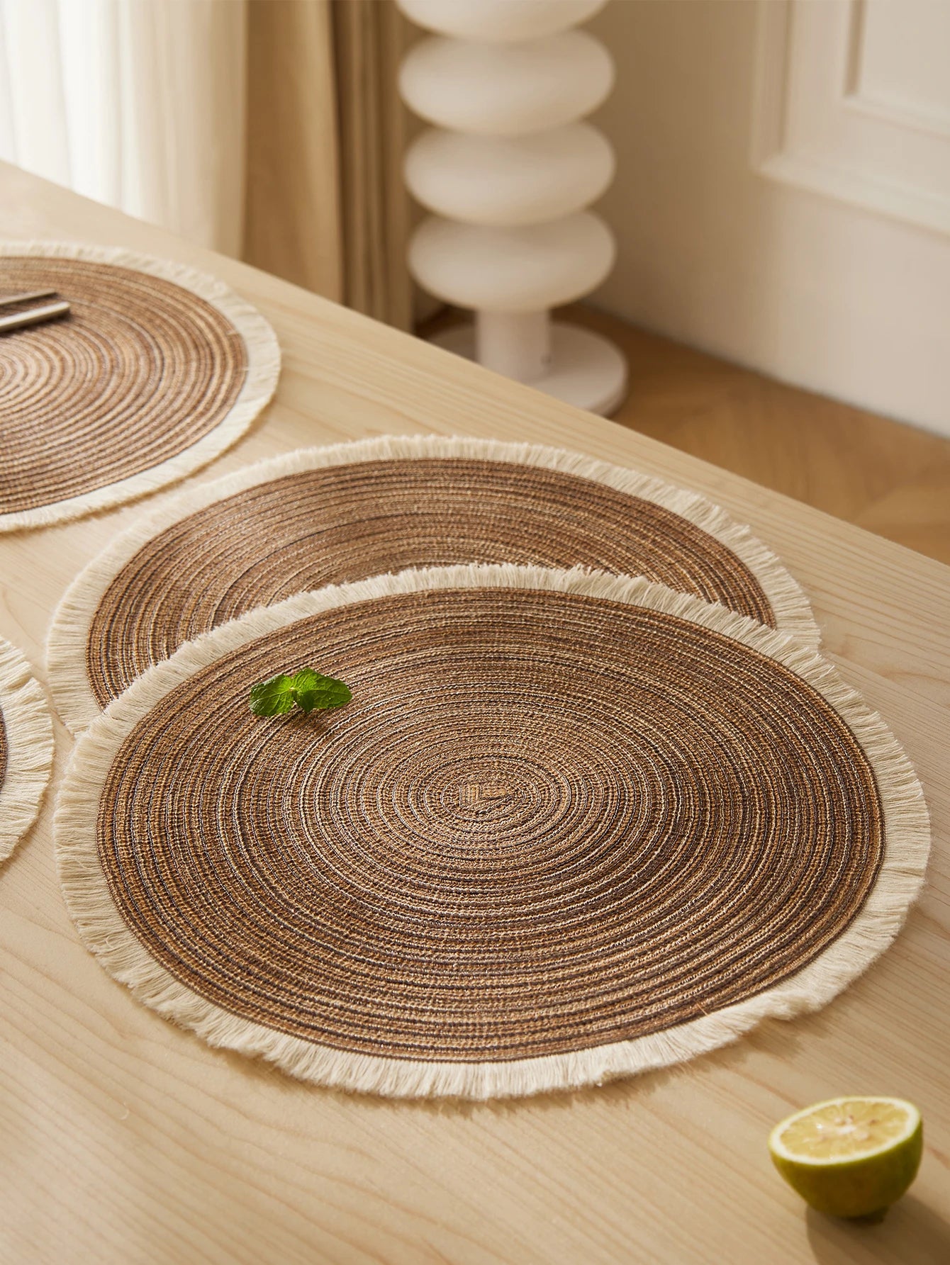Set of 4 Round Braided Placemats – 15" Heat-Resistant Woven Table Mats for Boho Kitchen & Dining Decor
