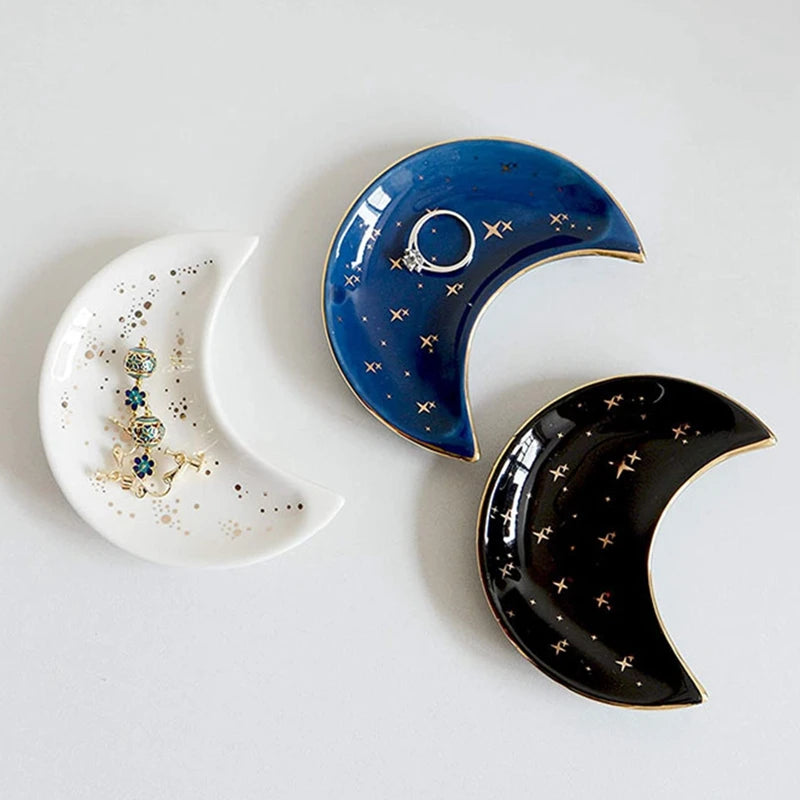 Moon-Shaped Ceramic Jewelry Dish – Boho-Inspired Tray for Rings, Earrings & Trinkets