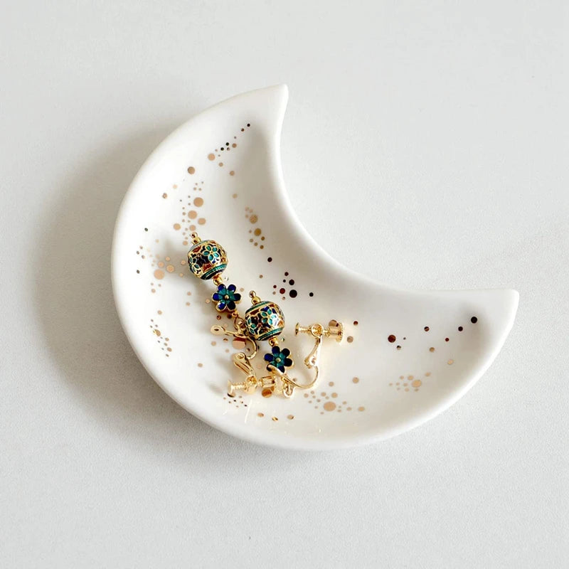 Moon-Shaped Ceramic Jewelry Dish – Boho-Inspired Tray for Rings, Earrings & Trinkets