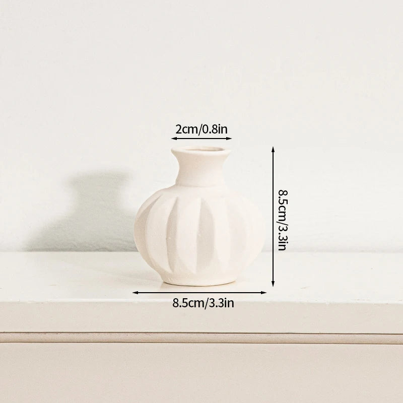 Modern White Ceramic Vase – Minimalist Decorative Vase for Pampas Grass, Flowers & Home Accents