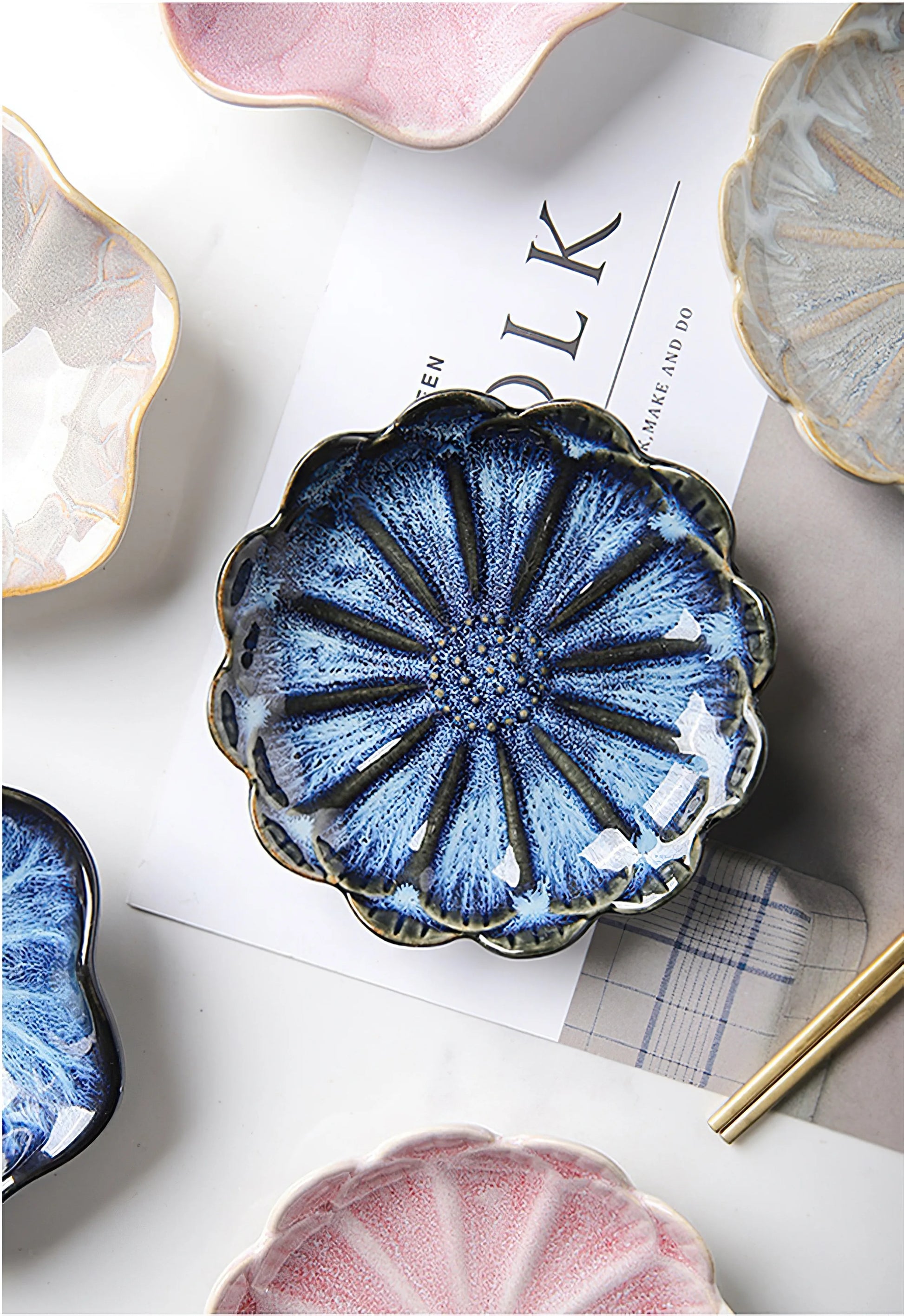 Ceramic Flower Sauce Dish – Mini Floral Porcelain Dipping Bowl for Soy Sauce, Nuts & Charcuterie