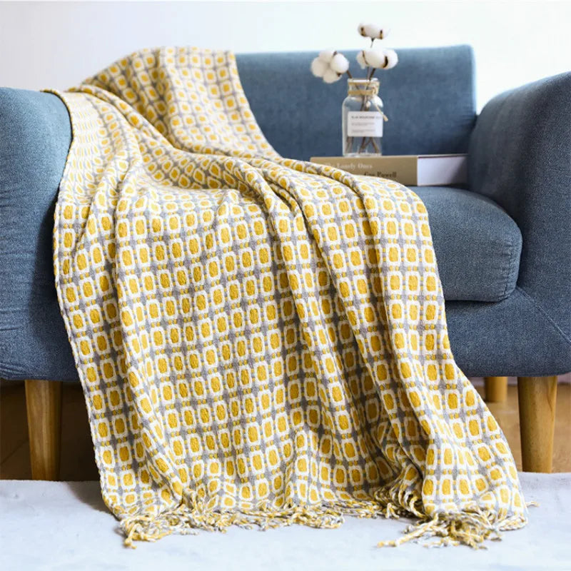 Textile Knitted Checkered Throw Blanket – Soft Acrylic with Tassels