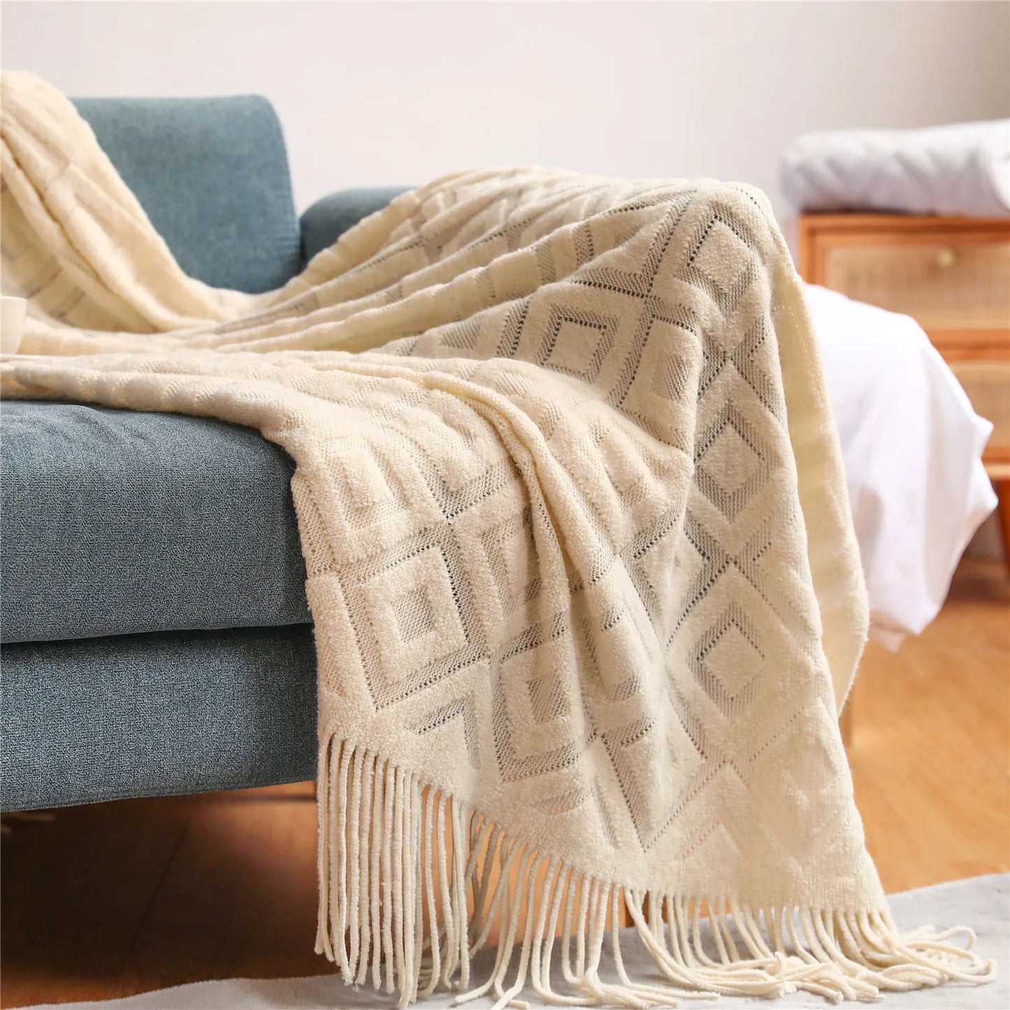 Diamond Cashmere Sofa Blanket – Thick Winter Knitted Throw with Tassels