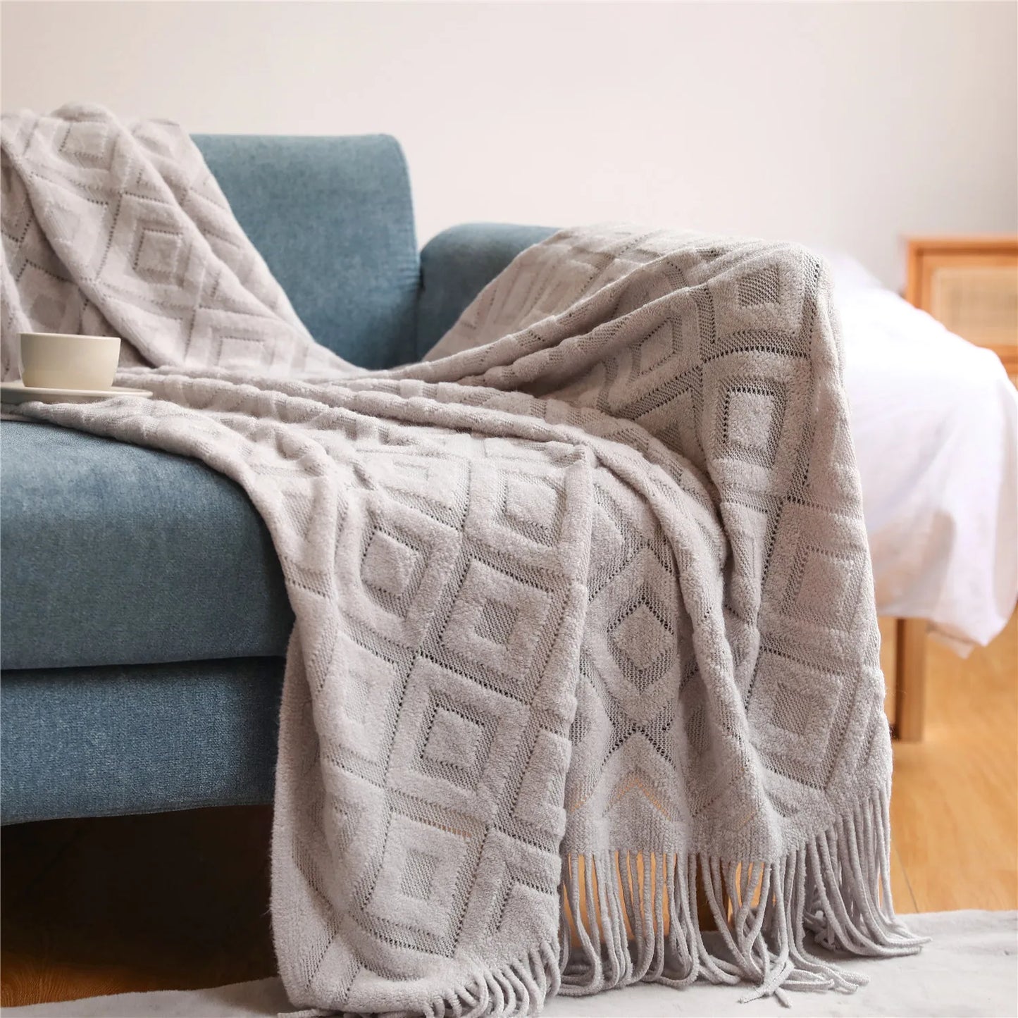 Diamond Cashmere Sofa Blanket – Thick Winter Knitted Throw with Tassels