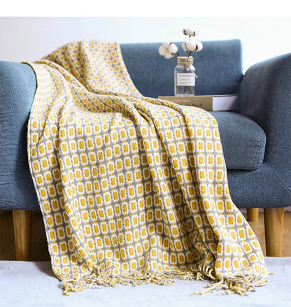 Textile Knitted Checkered Throw Blanket – Soft Acrylic with Tassels