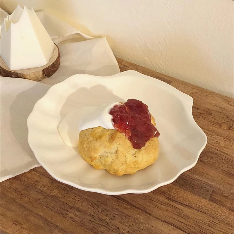 Ceramic Shell Jewelry Dish – Scallop Plate for Boho Decor & Table Styling