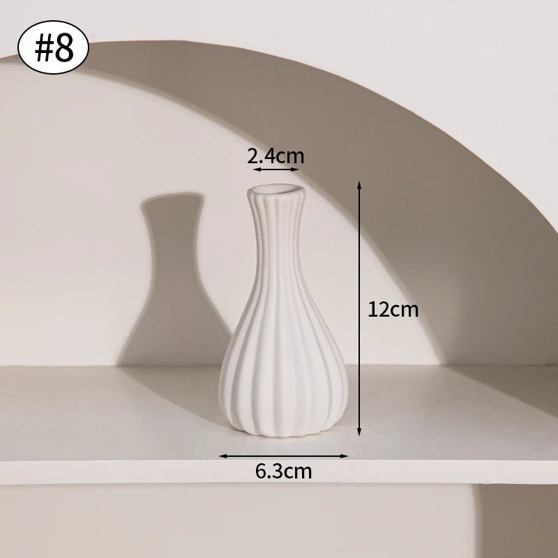 Modern White Ceramic Vase – Minimalist Decorative Vase for Pampas Grass, Flowers & Home Accents