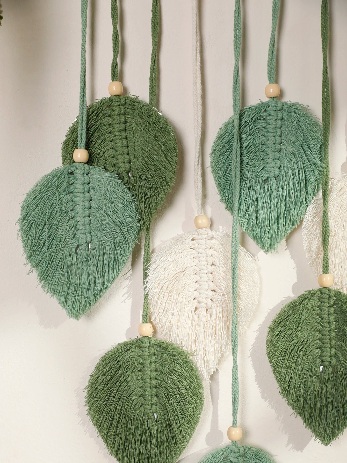 Leaf Macrame Wall Tapestry – Boho Cotton Wall Hanging in Green or Brown