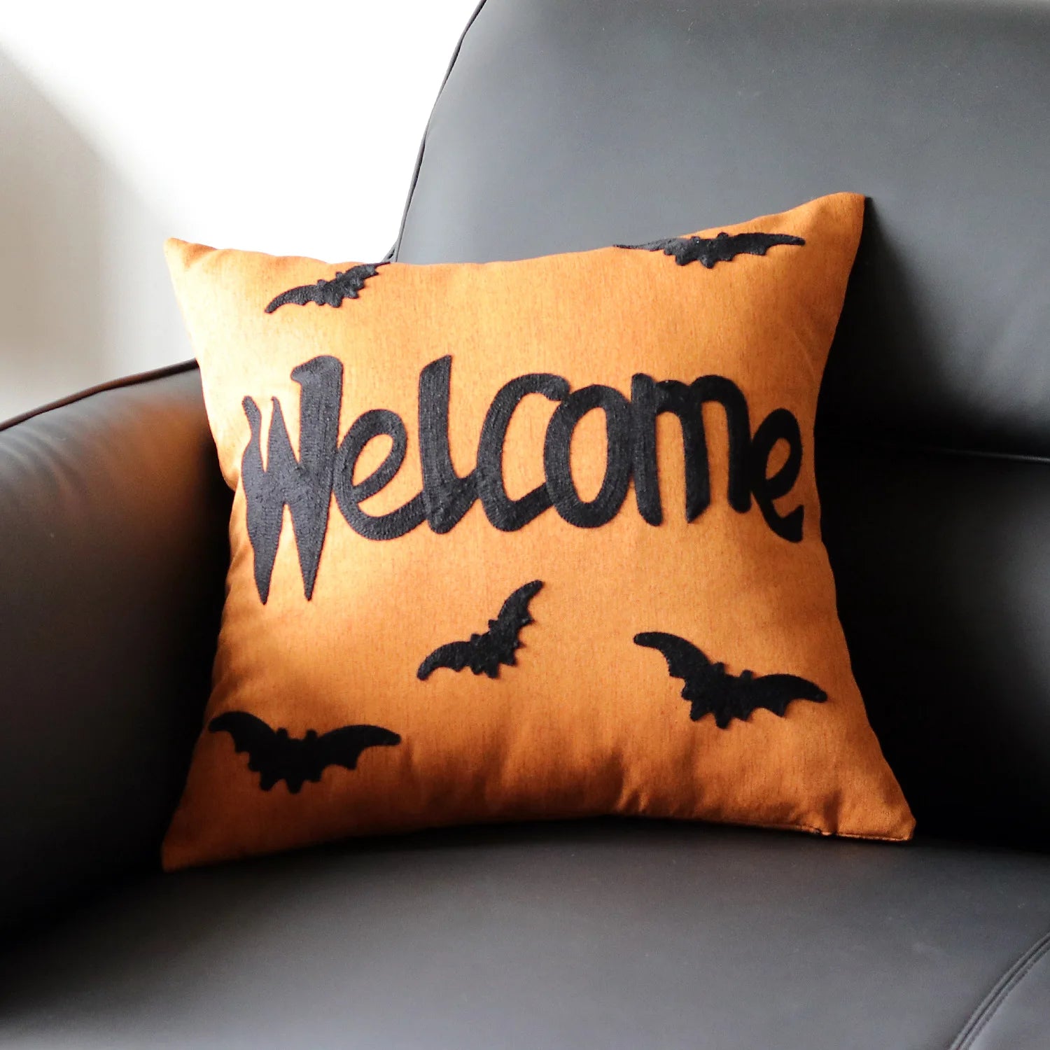 Welcome Halloween maple pumpkin throw pillow cover with festive lettering, autumn-themed decorative cushion for sofa, bed, and seasonal home decor
