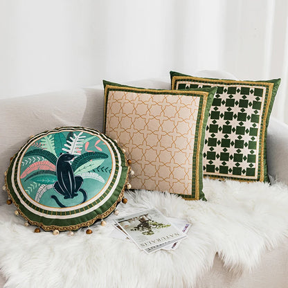 Velvet Panther Leaf Patterned Pillow Cover – Soft Decorative Cushion Cover