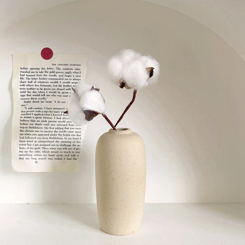 Modern White Ceramic Vase – Minimalist Decorative Vase for Pampas Grass, Flowers & Home Accents