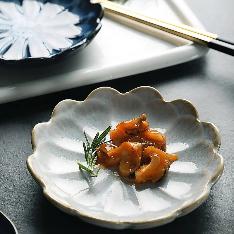 Ceramic Flower Sauce Dish – Mini Floral Porcelain Dipping Bowl for Soy Sauce, Nuts & Charcuterie