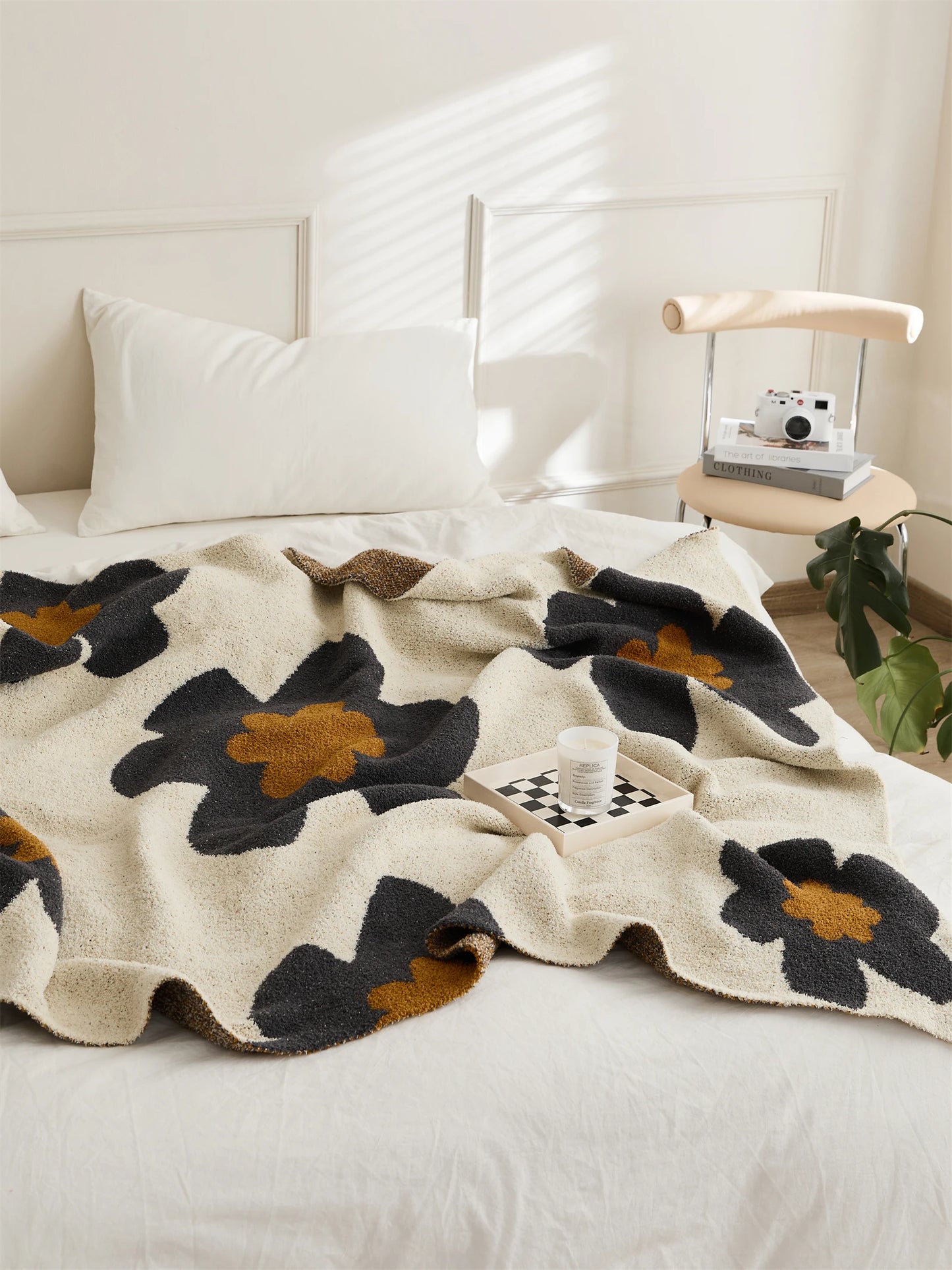 Super Soft Microfiber Floral Throw Blanket – Cozy & Stylish Boho Home Decor