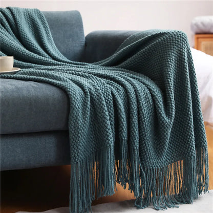 Cozy Knitted Waffle Throw Blanket – Soft Boho Home Decor with Tassels