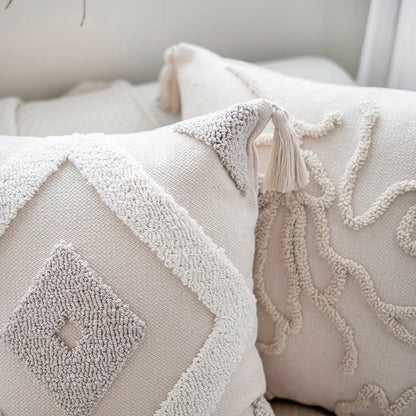 Boho Tufted Cushion Cover – Handcrafted Geometric Pillowcase with Tassels