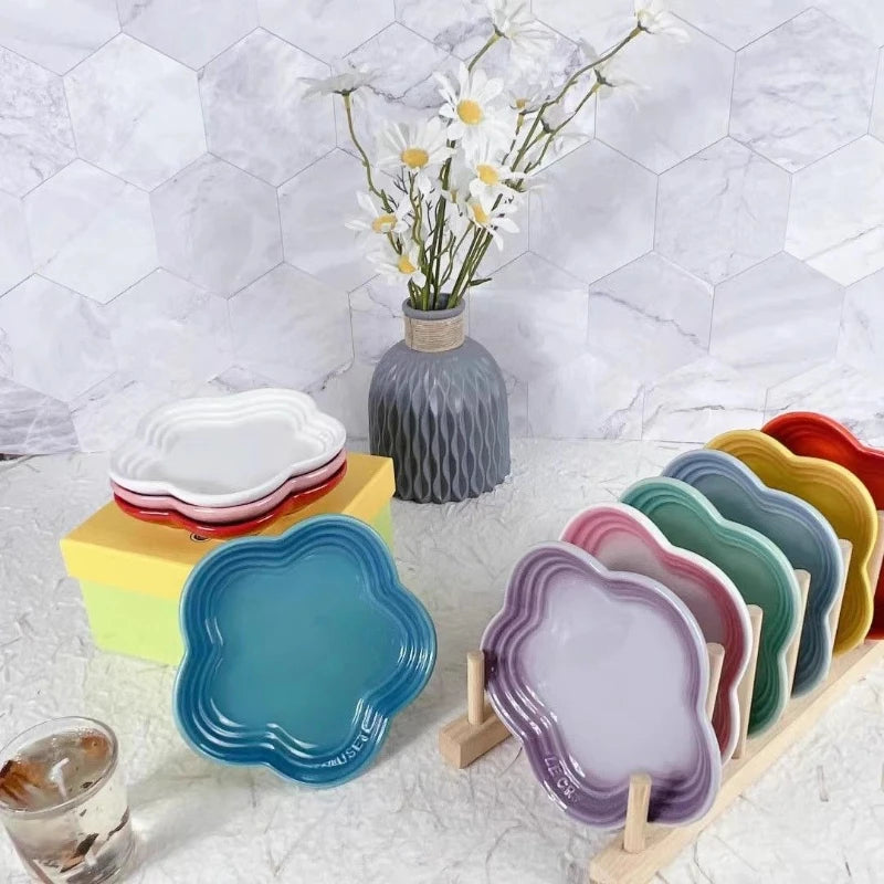 Plum Blossom Ceramic Plate – 5.5-Inch Colorful Flower-Shaped Dish