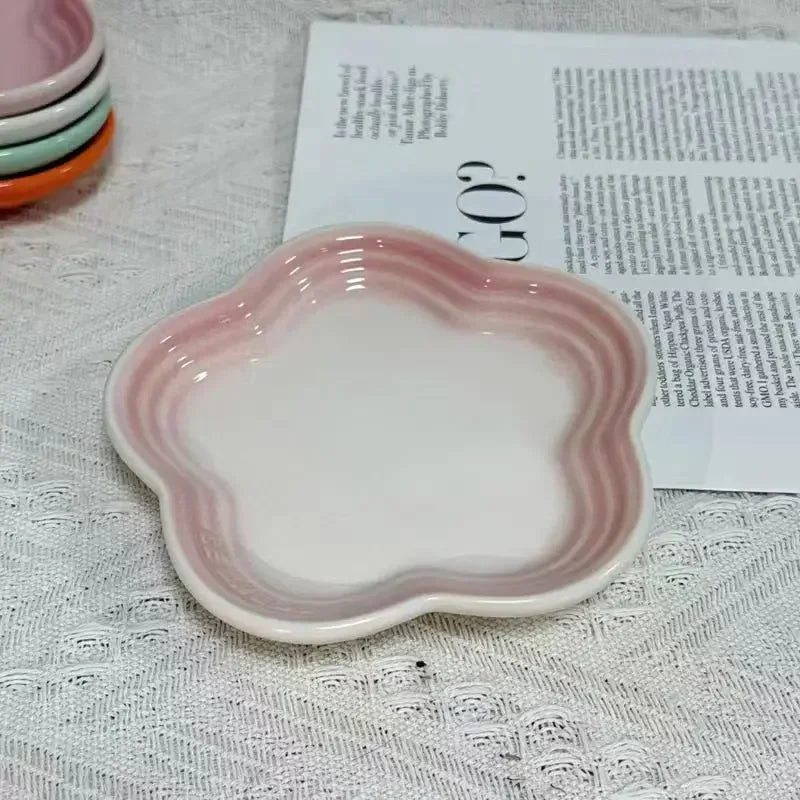 Plum Blossom Ceramic Plate – 5.5-Inch Colorful Flower-Shaped Dish