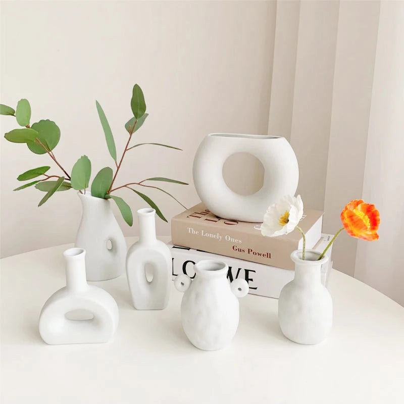 Modern White Ceramic Vase – Minimalist Decorative Vase for Pampas Grass, Flowers & Home Accents