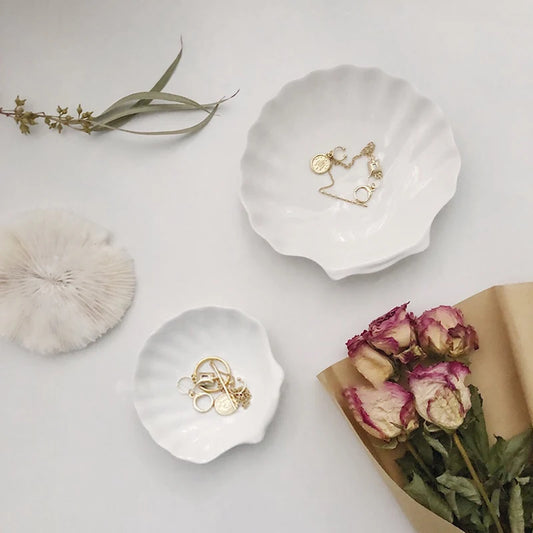 Ceramic Shell Jewelry Dish – Scallop Plate for Boho Decor & Table Styling