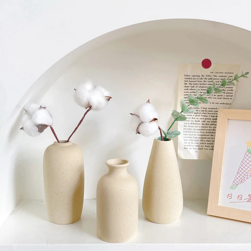 Modern White Ceramic Vase – Minimalist Decorative Vase for Pampas Grass, Flowers & Home Accents