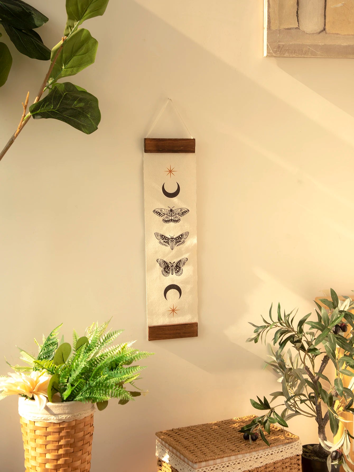 Moon Phase / Butterfly Tapestry Boho Home Decoration Wall Decor Fabric Wall Hanging Living Room Bedroom Decor Aesthetic Macrame Wall Hanging