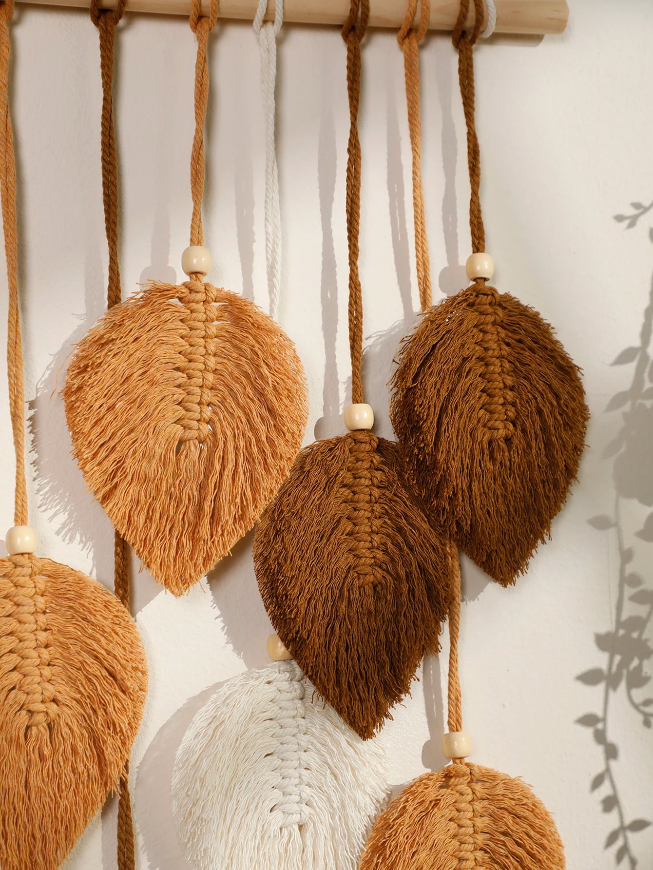 Leaf Macrame Wall Tapestry – Boho Cotton Wall Hanging in Green or Brown