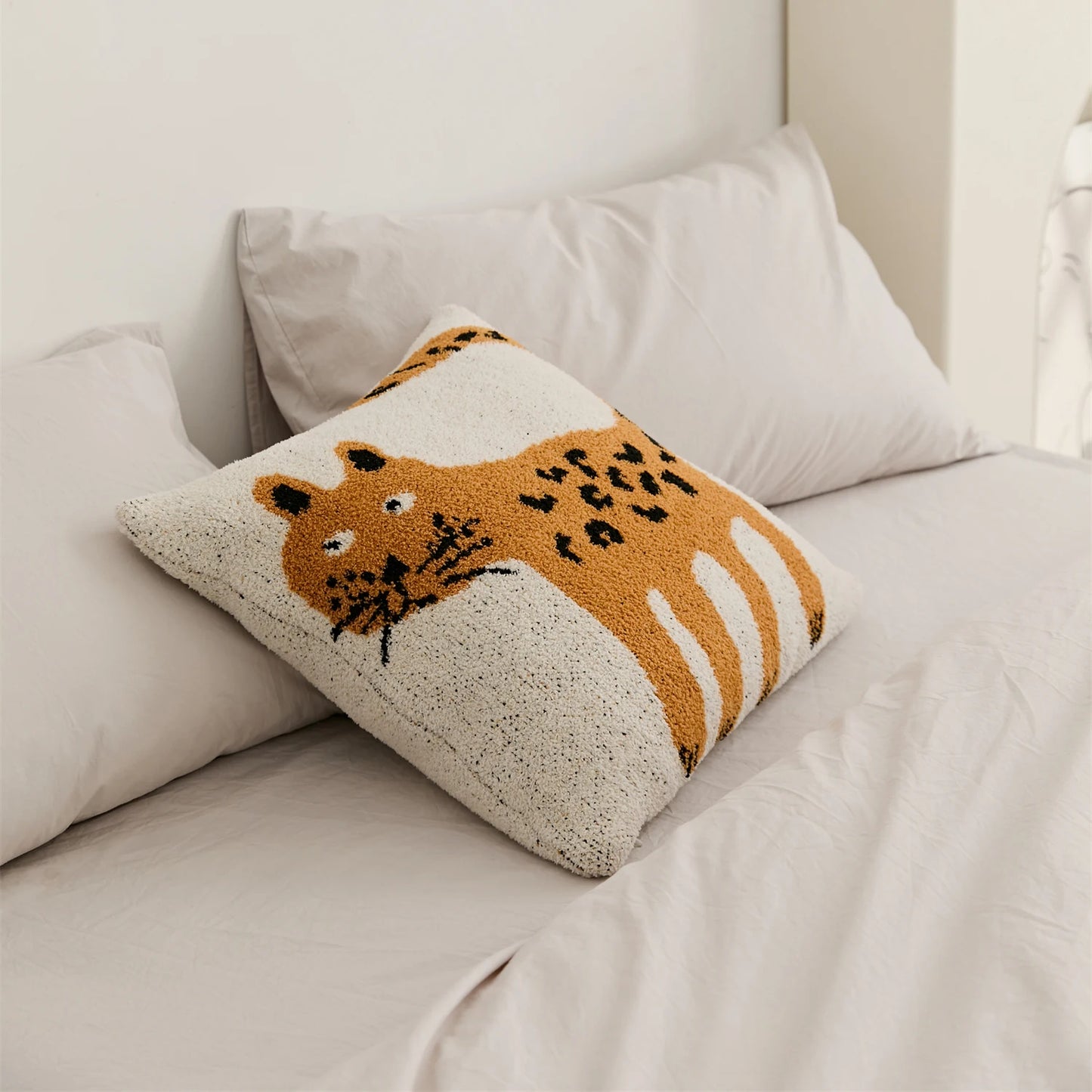 Cute Knitted Cheetah Cushion Cover – Cozy Microfiber Pillow Case Boho Home Decor