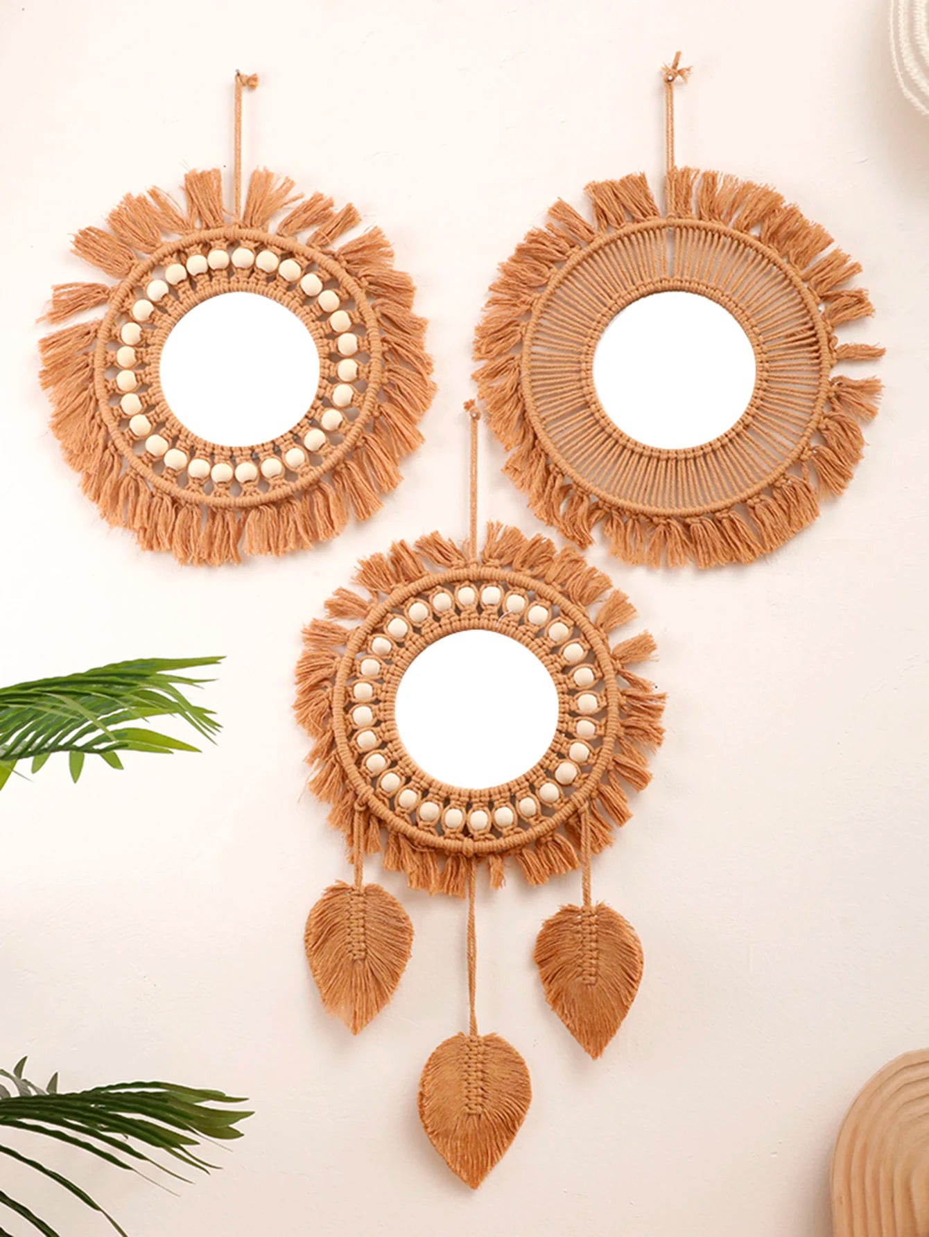 Boho Round Macrame Wall Mirror – Handwoven Decorative Hanging Mirror