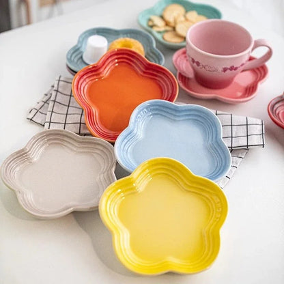 Plum Blossom Ceramic Plate – 5.5-Inch Colorful Flower-Shaped Dish