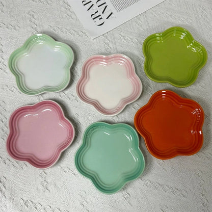 Plum Blossom Ceramic Plate – 5.5-Inch Colorful Flower-Shaped Dish