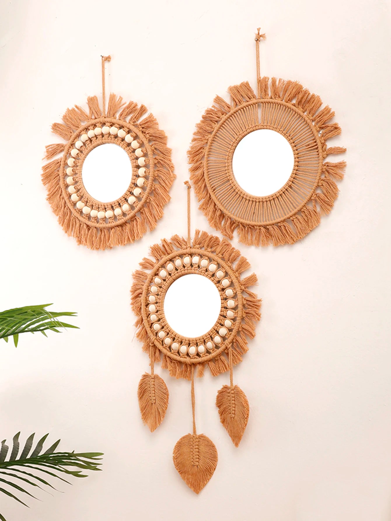 Boho Round Macrame Wall Mirror – Handwoven Decorative Hanging Mirror