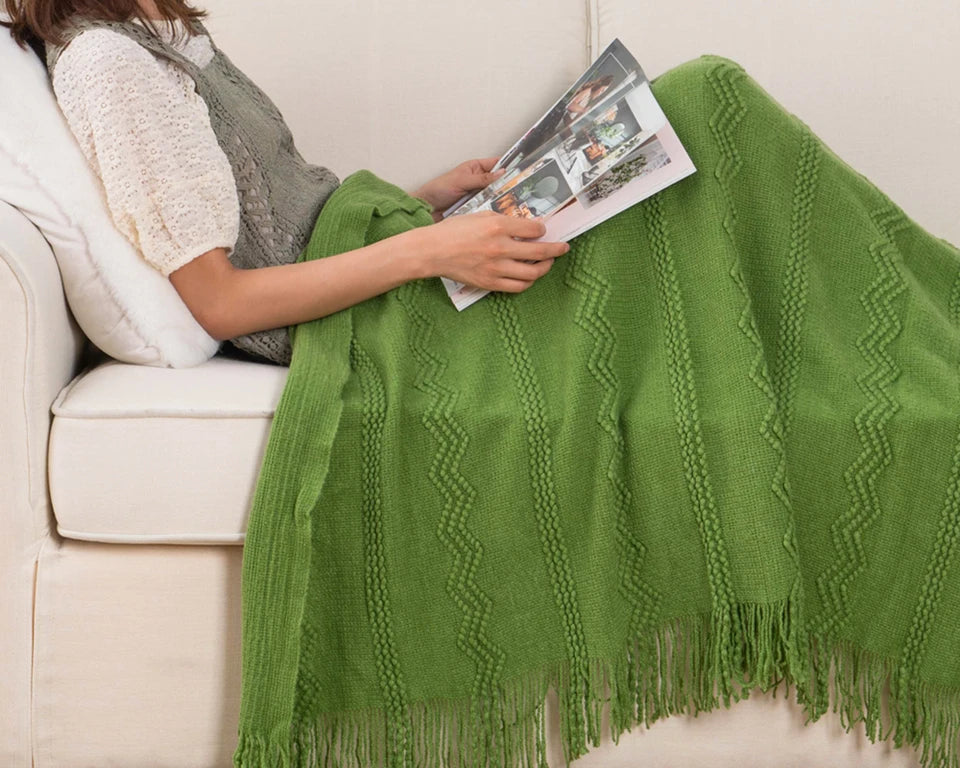 Boho Knit Throw Blanket – Soft Lightweight Acrylic Blanket with Tassels