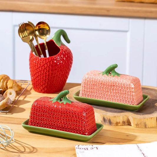 Strawberry-Shaped Ceramic Butter Dish with Lid – Cute Kitchen Storage Box