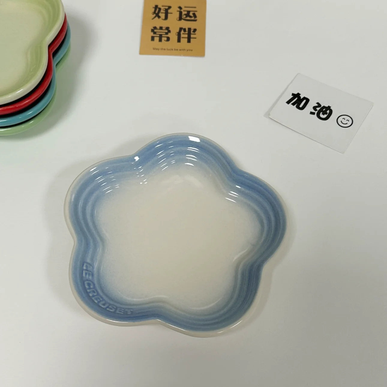 Plum Blossom Ceramic Plate – 5.5-Inch Colorful Flower-Shaped Dish