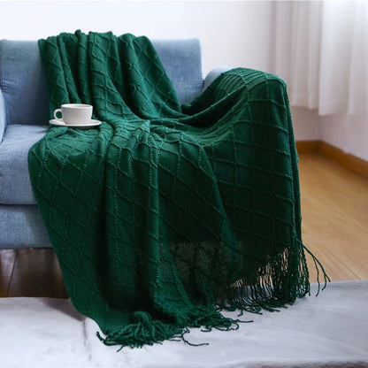 Green Boho Nordic Knitted Throw Blanket with Tassels – Geometric Diamond Design for Bed, Couch, and Living Room