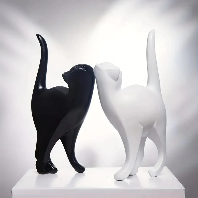 Resin Cat Statue – European-Inspired Romantic Animal Figurine for Boho Home Decor