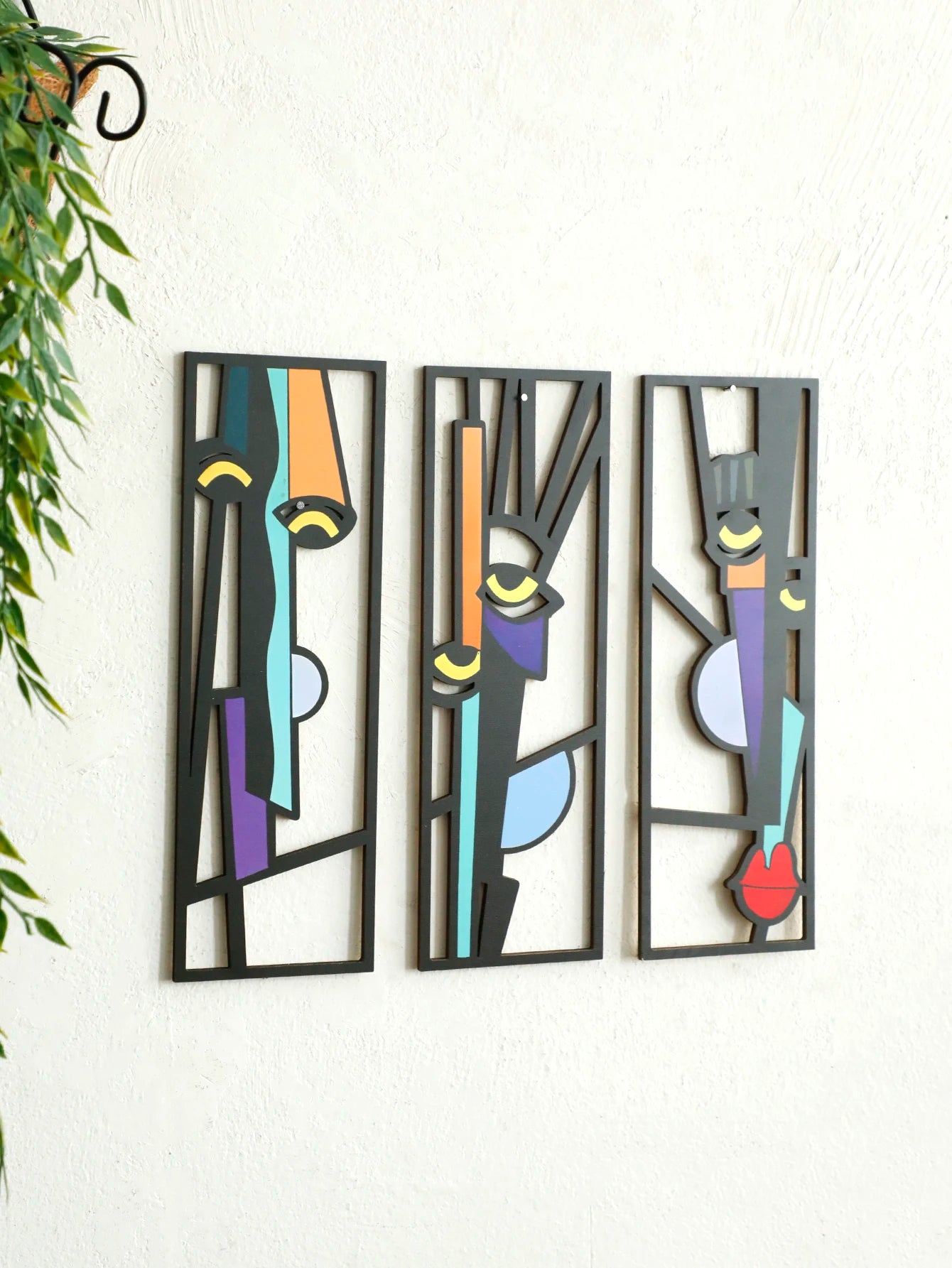 Abstract Face Wooden Wall Decor Art Hanging Home and Office Decorative Hanging for Living Room Bedroom and Hallway Gift 1Pcs