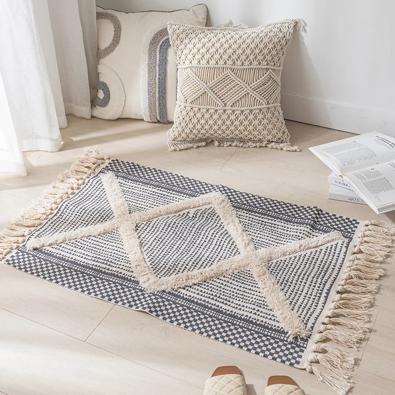 🌿 Boho Striped Moroccan Rug – Soft & Stylish Floor Accent for Any Room